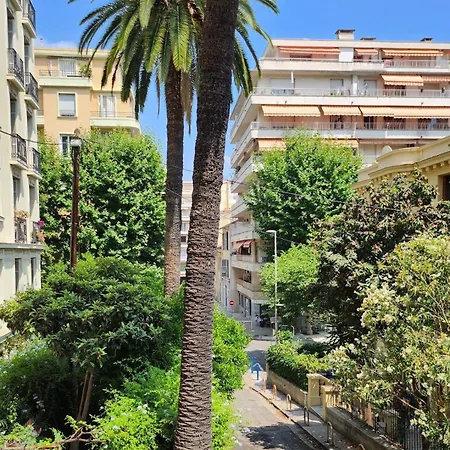 Appartement 2-room Off The