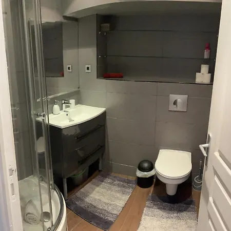 2-room Off The