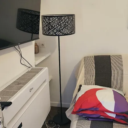 2-room Off The *