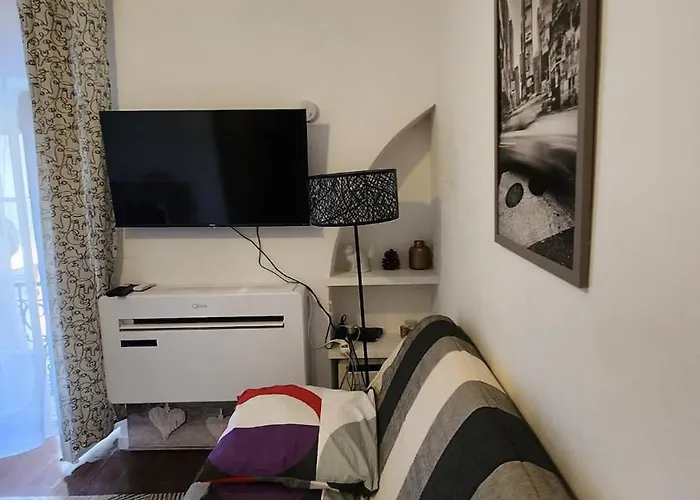 2-room Off The Nizza