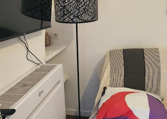 2-room Off The *